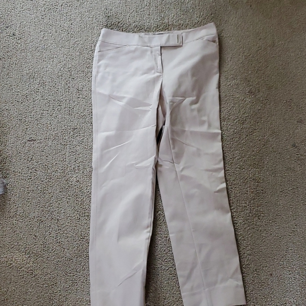 White house Black Market perfect form ankle khaki